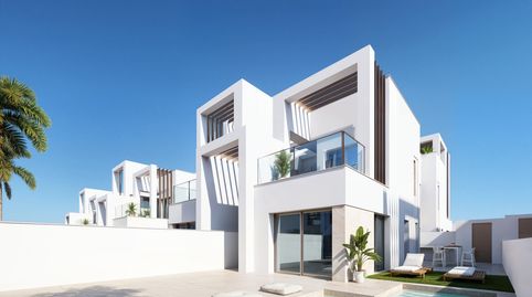 Foto 2 de Casa o chalet en venta en Calle el Repuntín, 20, Las Lomas de Rame - Bahía Bella, Los Alcázares