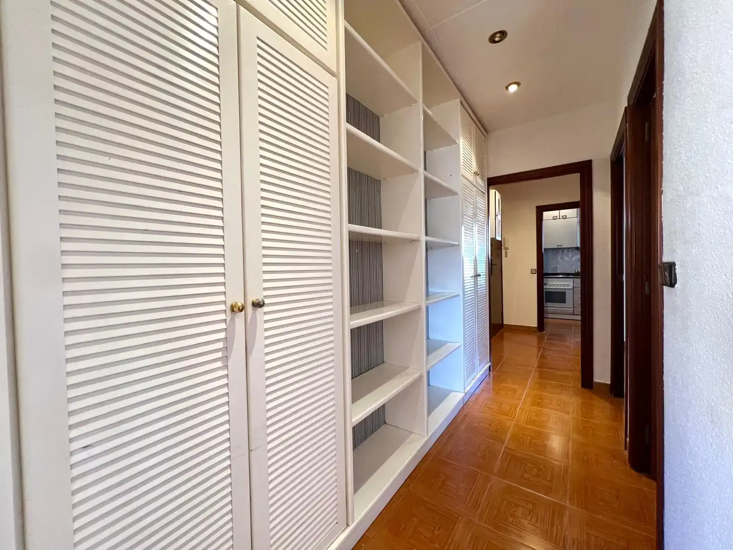Flat for sale in Barcelona  with Alarm
