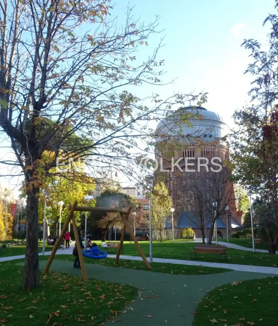 Außenansicht von Wohnung zur Miete in Madrid mit Klimaanlage und Heizung