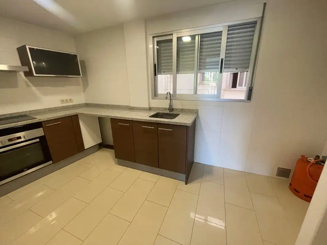 Küche von Maisonette zum Verkauf in Gandia mit Klimaanlage