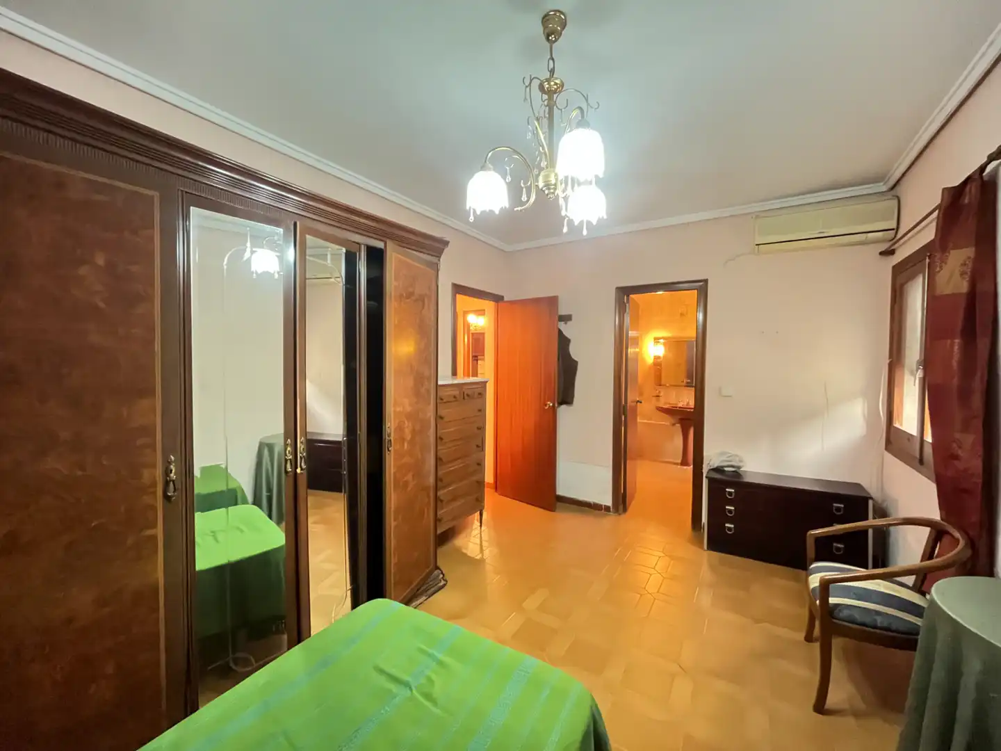 Habitación de Casa o chalet en venta en Sagunto / Sagunt con Jardín privado, Terraza y Trastero