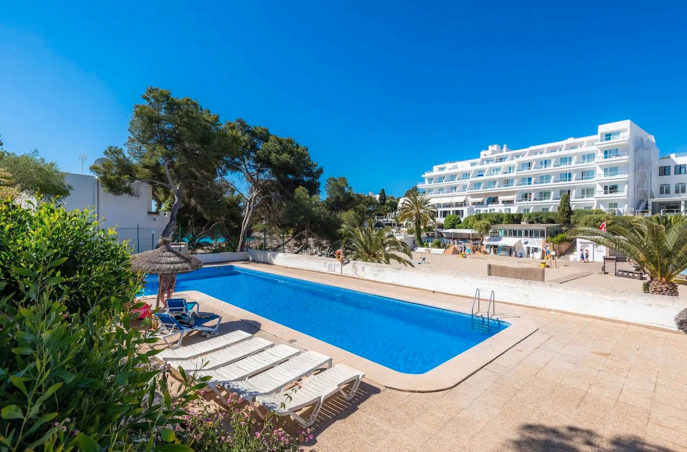 Piscina de Apartament de lloguer en Santanyí amb Aire condicionat, Calefacció i Parquet