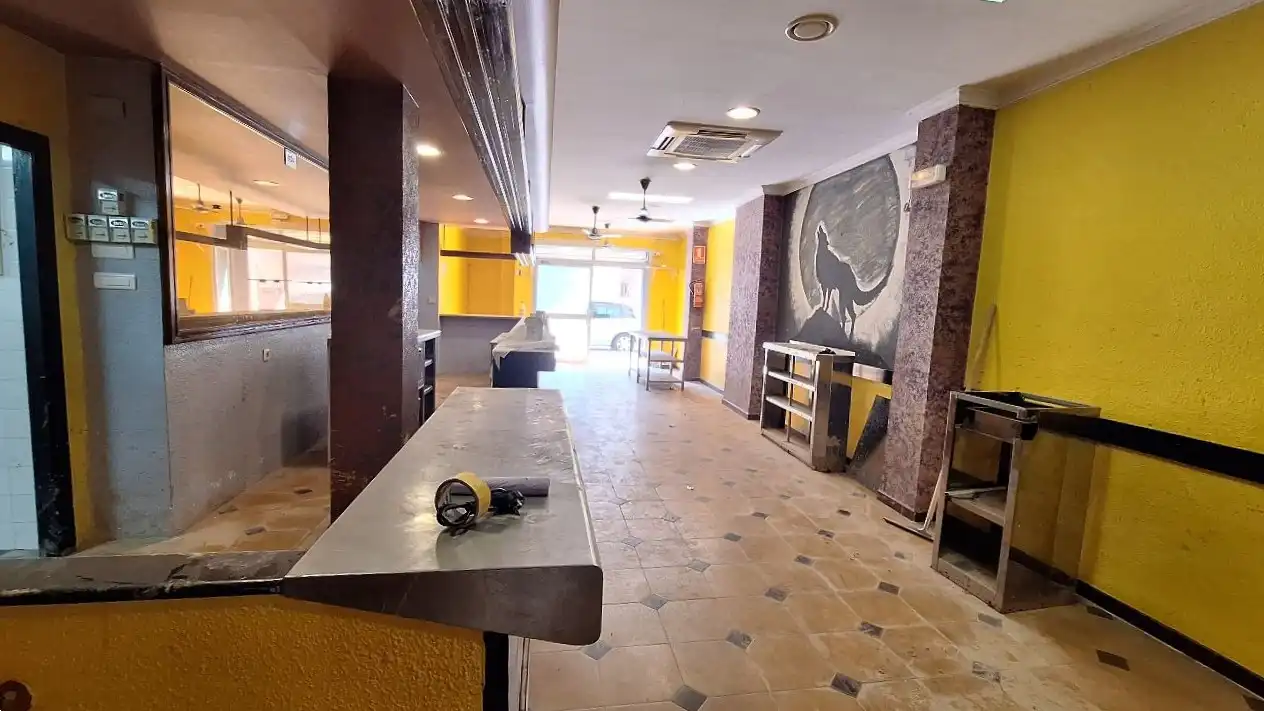 Local comercial de lloguer a Carrer de Fortaleny, imagen 2