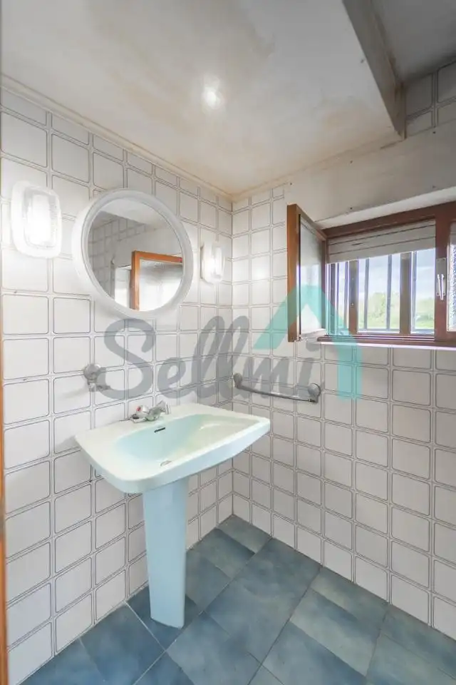 Baño de Casa o chalet en venta en Ribadeo con Calefacción, Jardín privado y Parquet