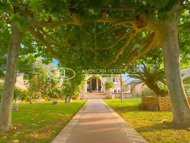 Casa-chalet en Venta en Núcleo urbano