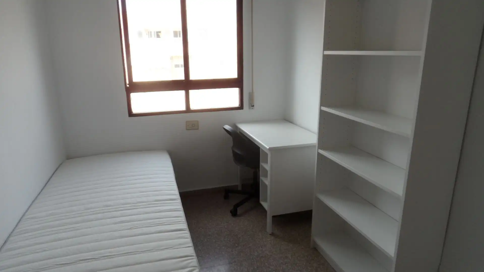 Wohnung zur Miete in Avenida Sevilla, Centro