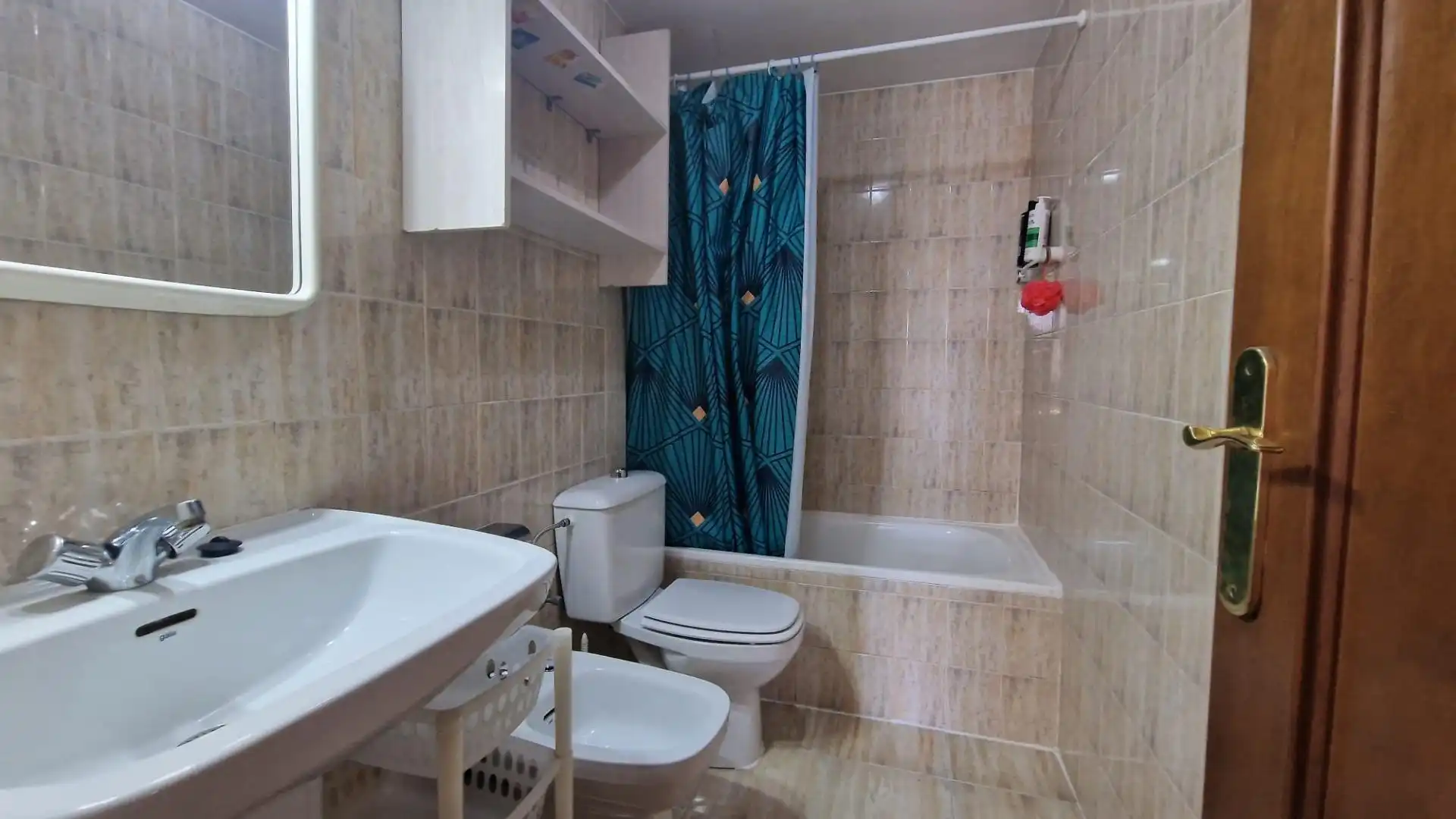 Bathroom of Flat for rent in Sax  with Furnished and Balcony