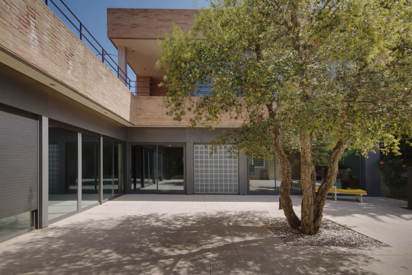 Außenansicht von Haus oder Chalet zum Verkauf in Sant Cugat del Vallès mit Klimaanlage, Heizung und Privatgarten