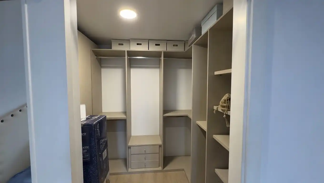 Piso en venta en Ferrol con Calefacción, Terraza y Amueblado
