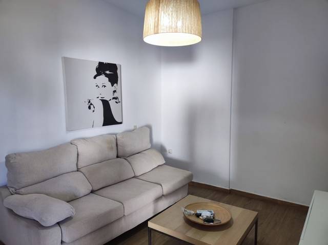 Apartamento en Alquiler en Calle Hierbabuena en Puertosol