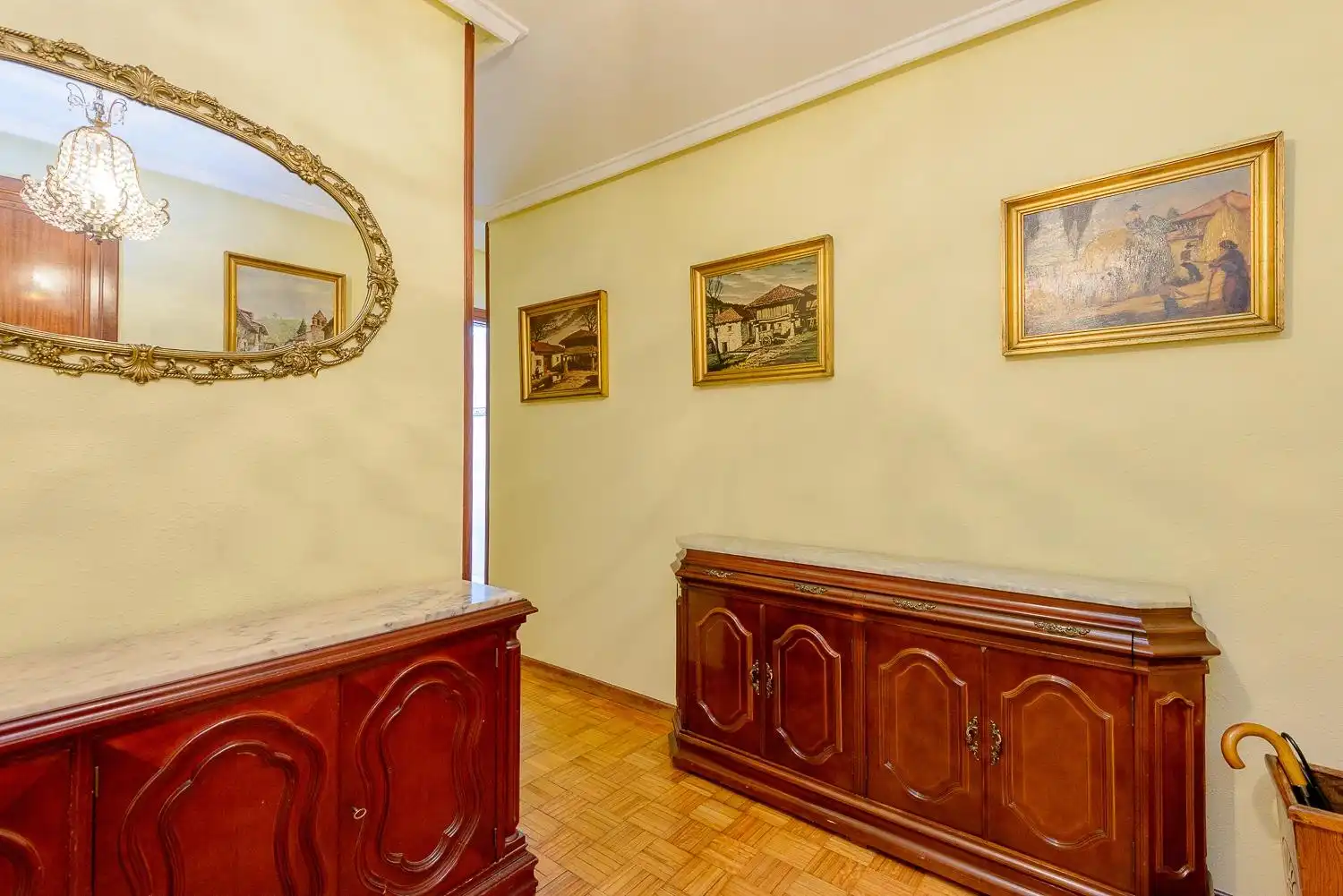 Piso en venta en Oviedo  con Calefacción, Amueblado y Balcón