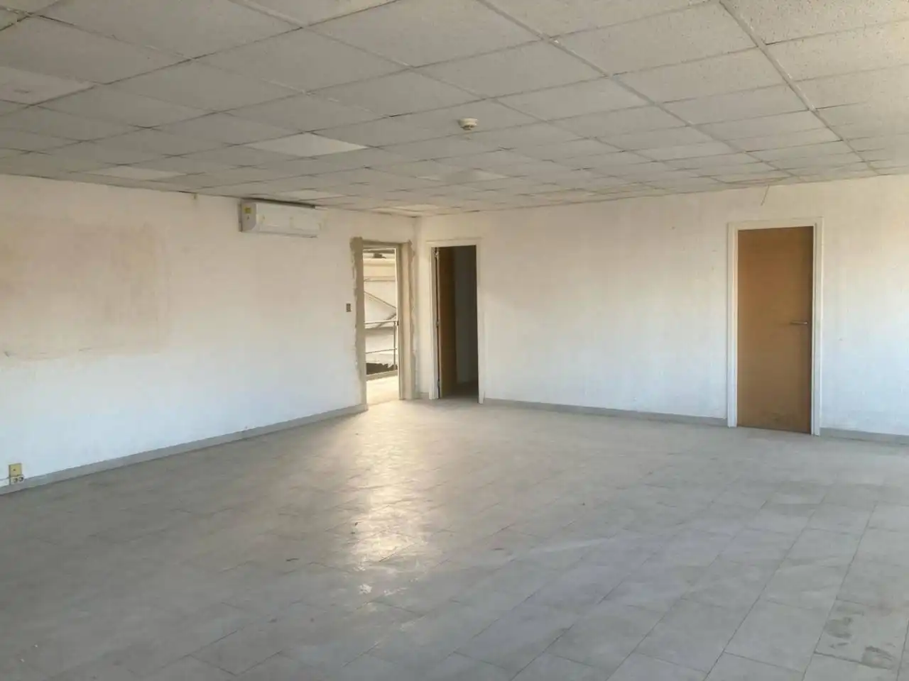 Fabrikhallen zur Miete in Montcada i Reixac