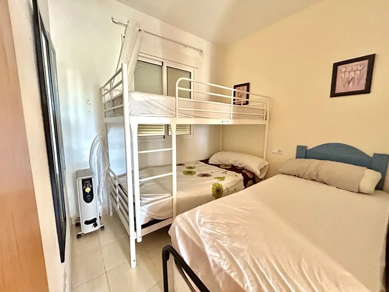 Apartment with pool for sale in Calle  Tramontana, imagen 11