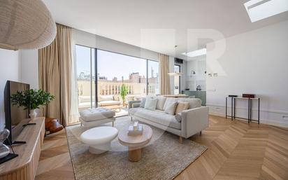 Living room of Attic for sale in  Madrid Capital  with Air Conditioner and Terrace