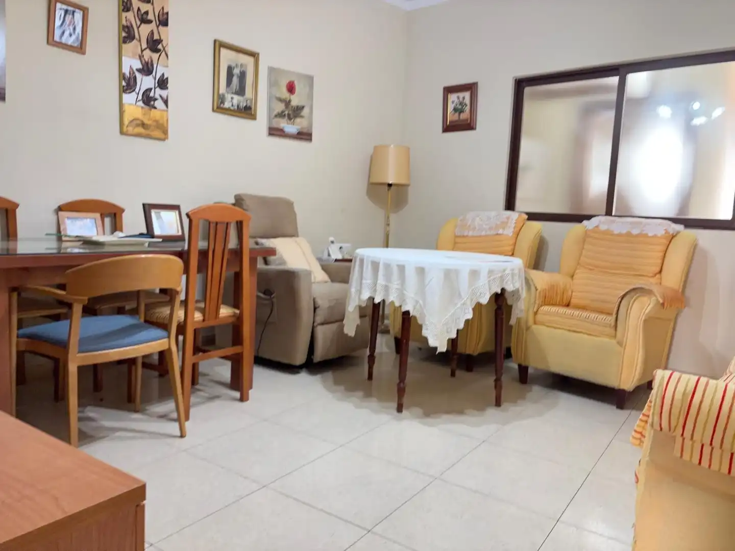 Menjador de Casa o xalet de lloguer en Don Benito amb Aire condicionat i Moblat