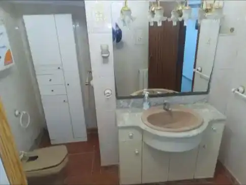 Badezimmer von Wohnung zum Verkauf in Venta del Moro, Valencia