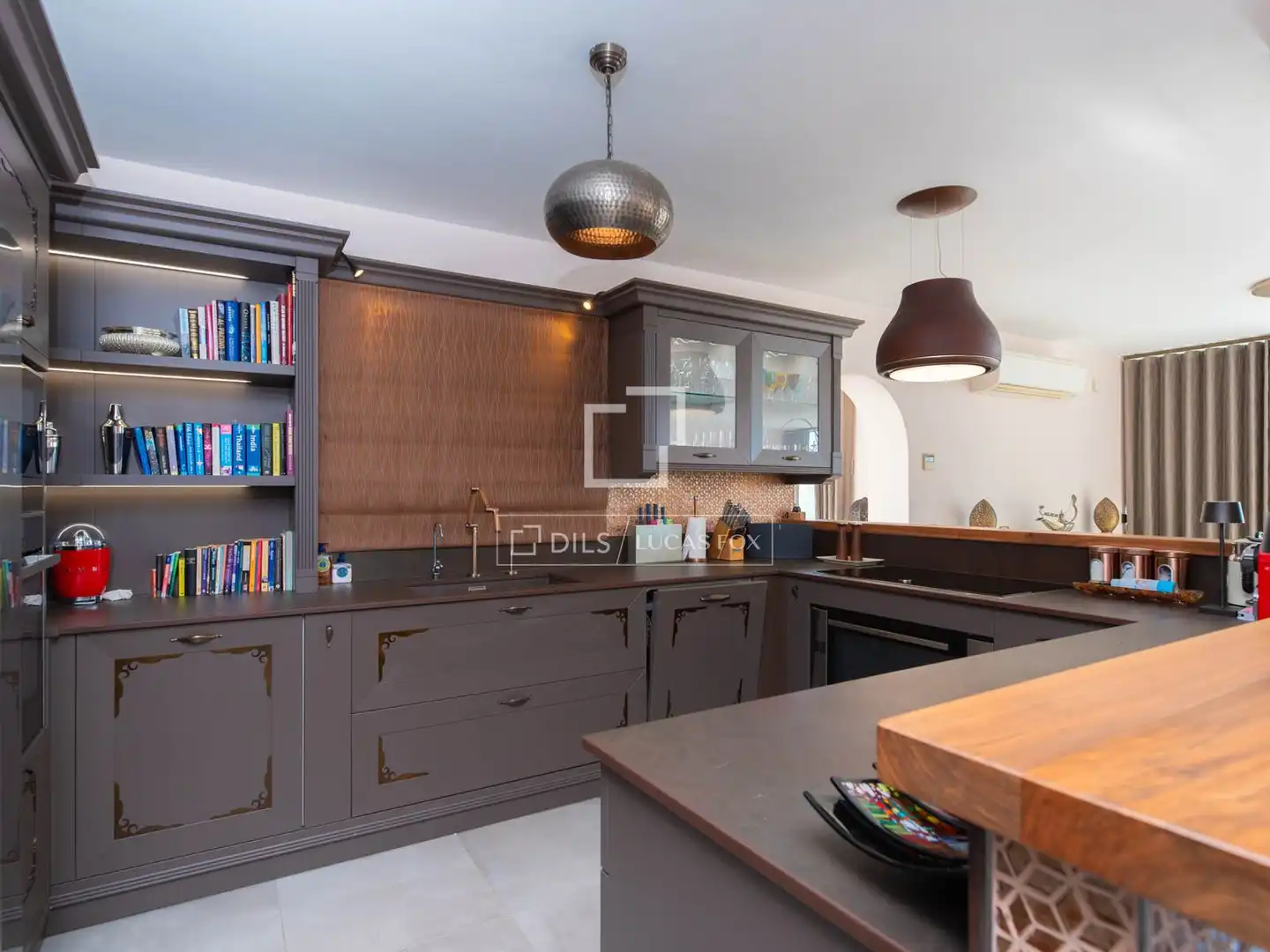 Kitchen of Houses for sale in Santa Eulària des Riu  with Air Conditioner, Heating and Private garden