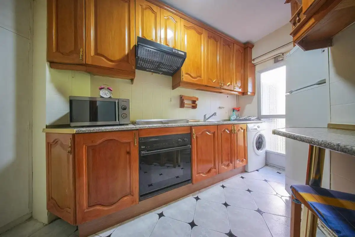 Kitchen of Flat for sale in Madrid  with Heating, Private garden and Terrace