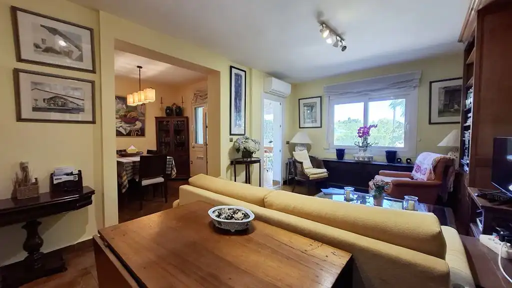Sala de estar de Planta baja en venta en Dénia con Aire acondicionado, Terraza y Piscina comunitaria
