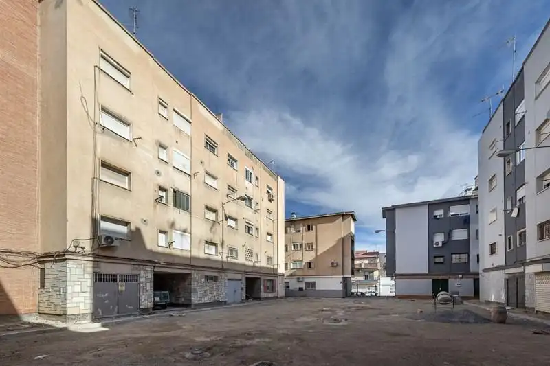 Vista exterior de Piso en venta en Granada con Terraza