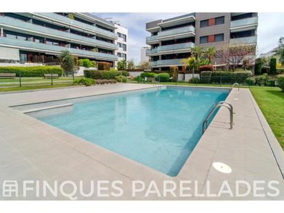 Swimming pool of Flat for sale in Sitges  with Air Conditioner, Heating and Private garden