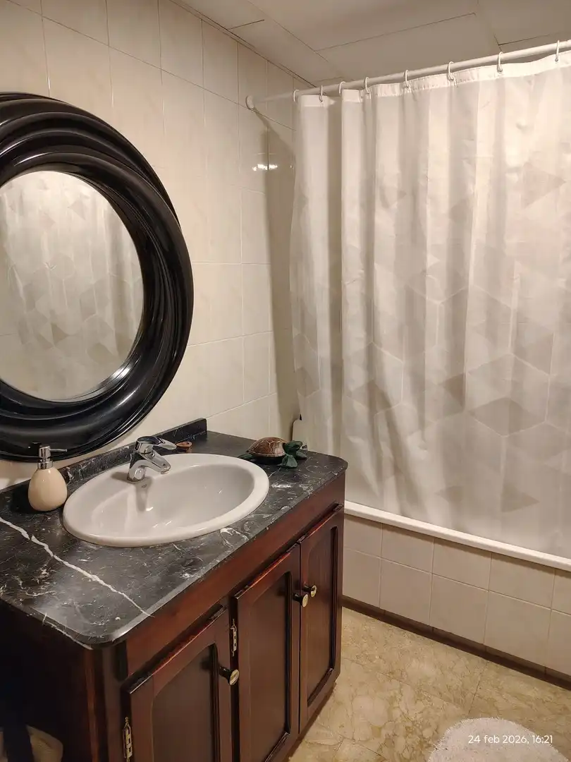 Bany de Apartament en venda en Estepona amb Aire condicionat, Terrassa i Piscina