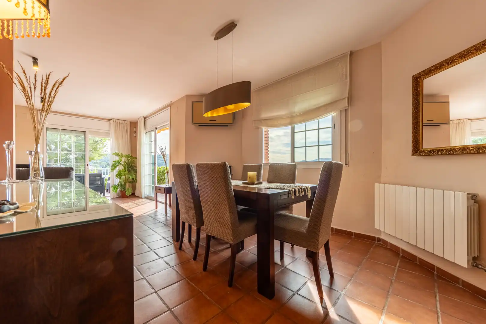 Chalet con terraza en venta en Carrer dels Pirineus, imagen 9