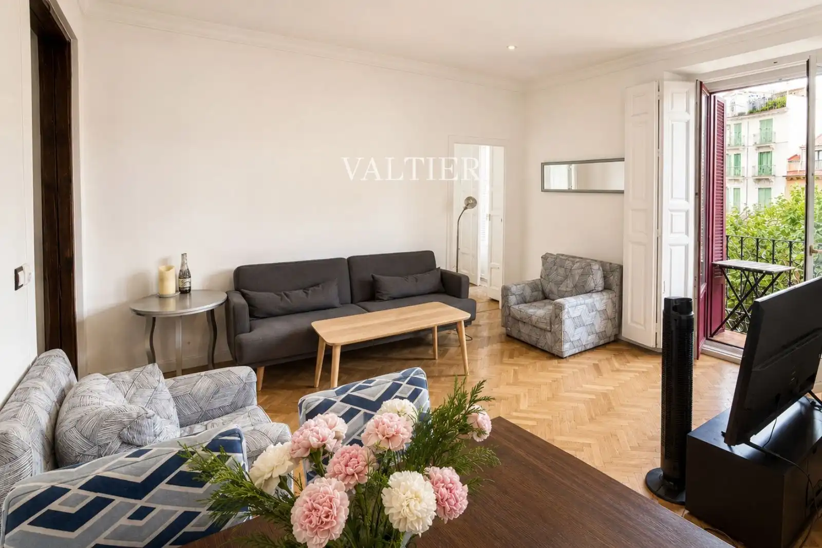 Sala de estar de Piso de alquiler en Madrid con Aire acondicionado, Terraza y Amueblado