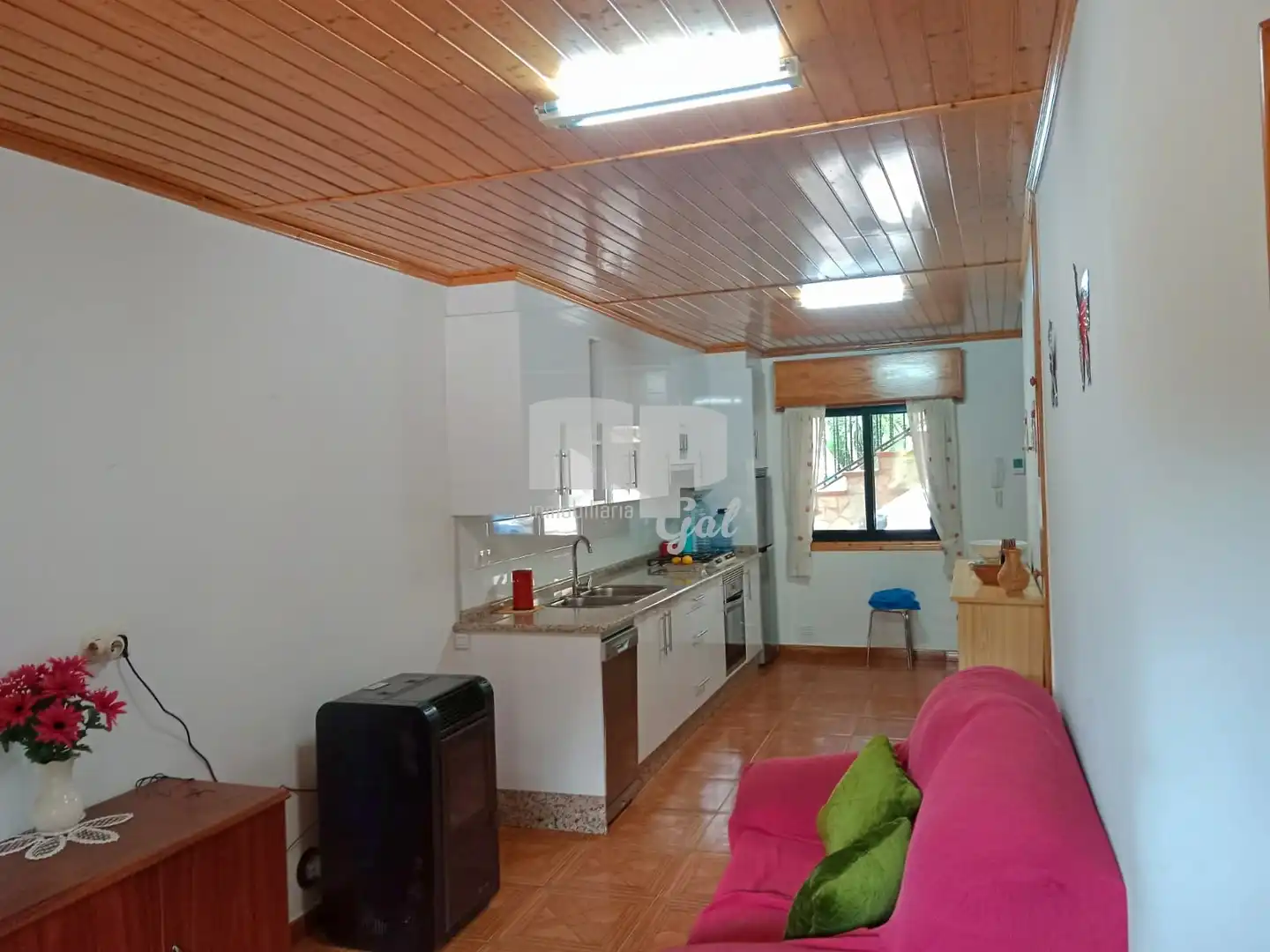 Cocina de Casa o chalet en venta en Redondela con Calefacción, Jardín privado y Trastero