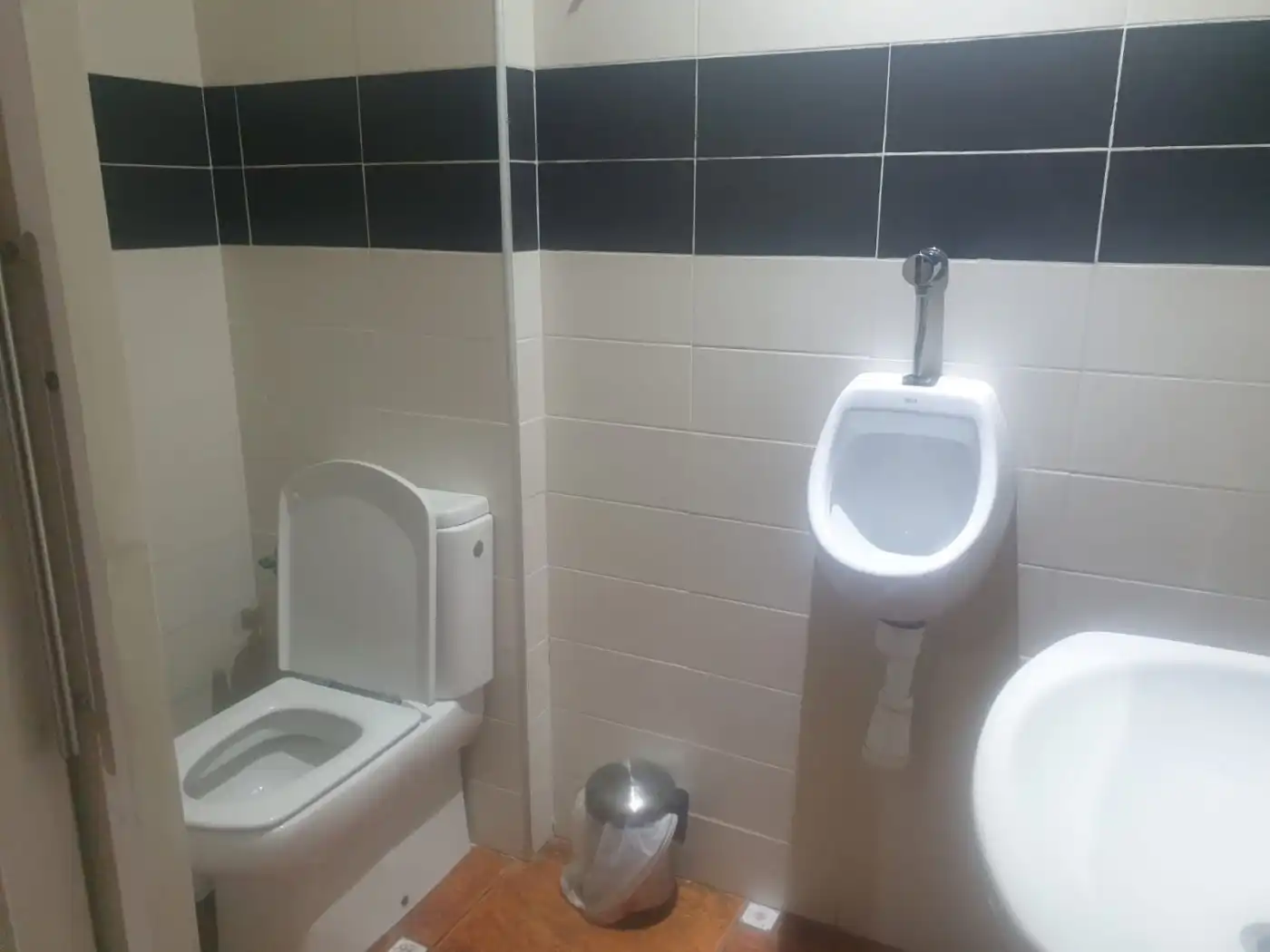 Baño de Local en venta en Salou con Aire acondicionado y Amueblado