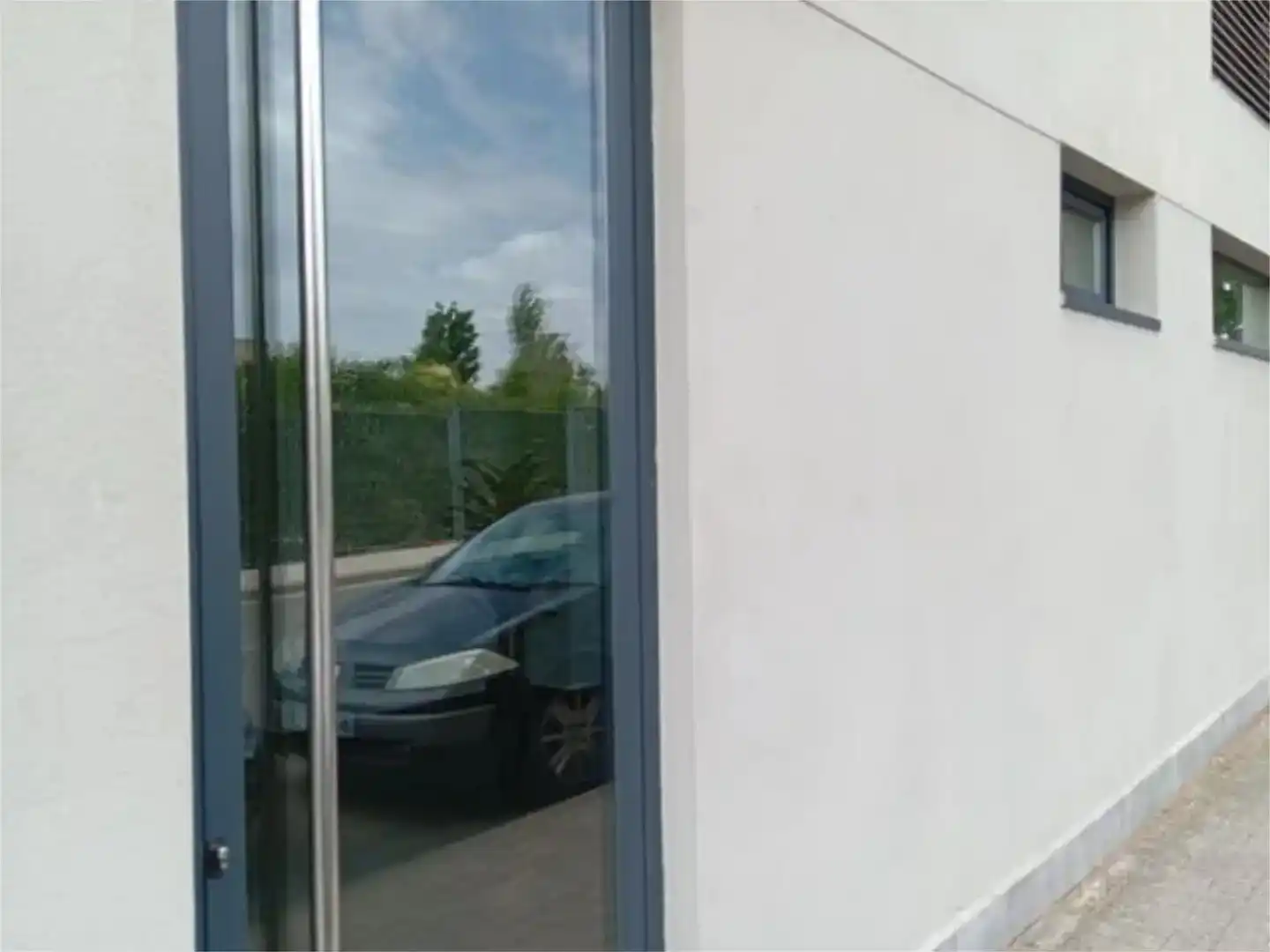 Vista exterior de Oficina en venda en Cáceres