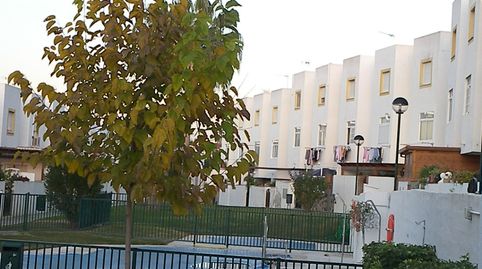 Solvia Inmobiliaria  Chalet adosado Cártama, imatge 3