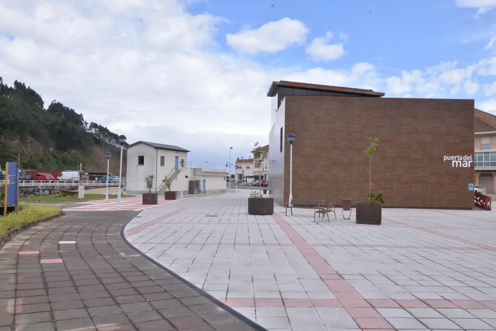 Vista exterior de Casa o chalet en venta en Soto del Barco con Calefacción, Terraza y Balcón