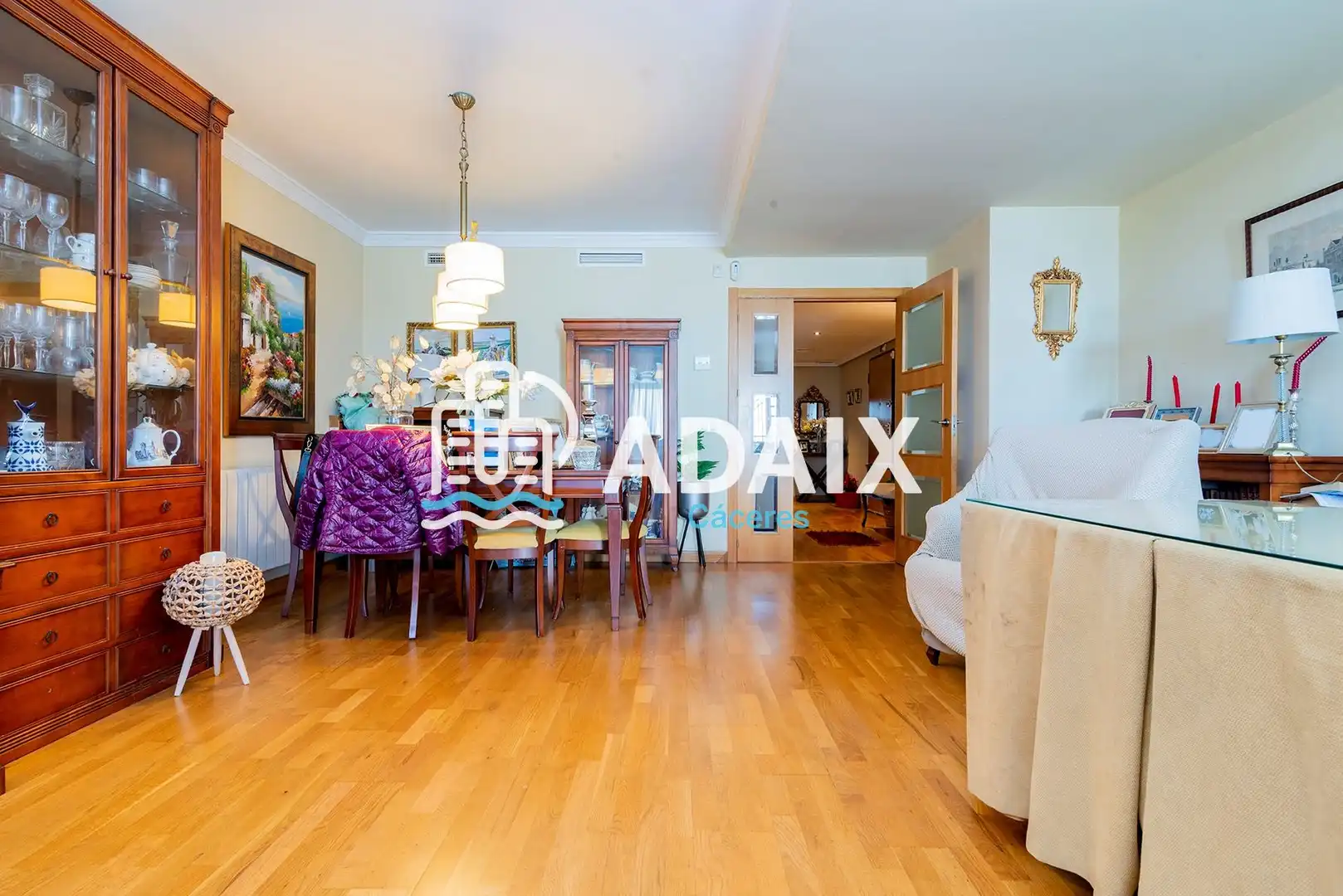 Vista exterior de Ático en venta en Cáceres con Aire acondicionado, Calefacción y Terraza