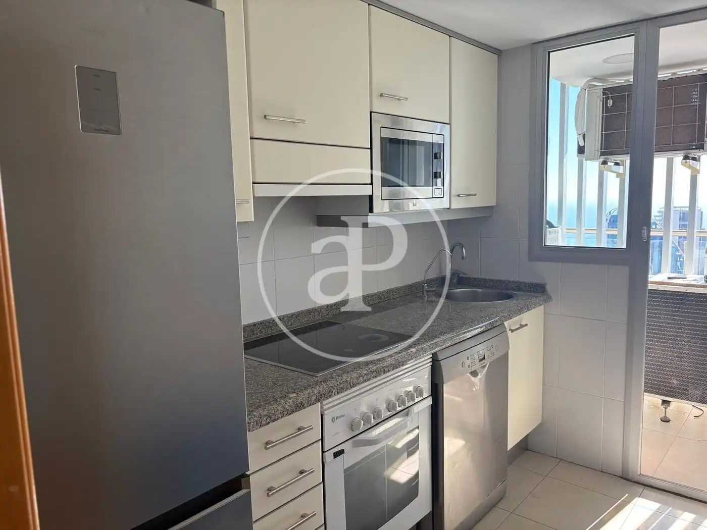 Kitchen of Flat for rent in Benidorm  with Air Conditioner, Heating and Terrace