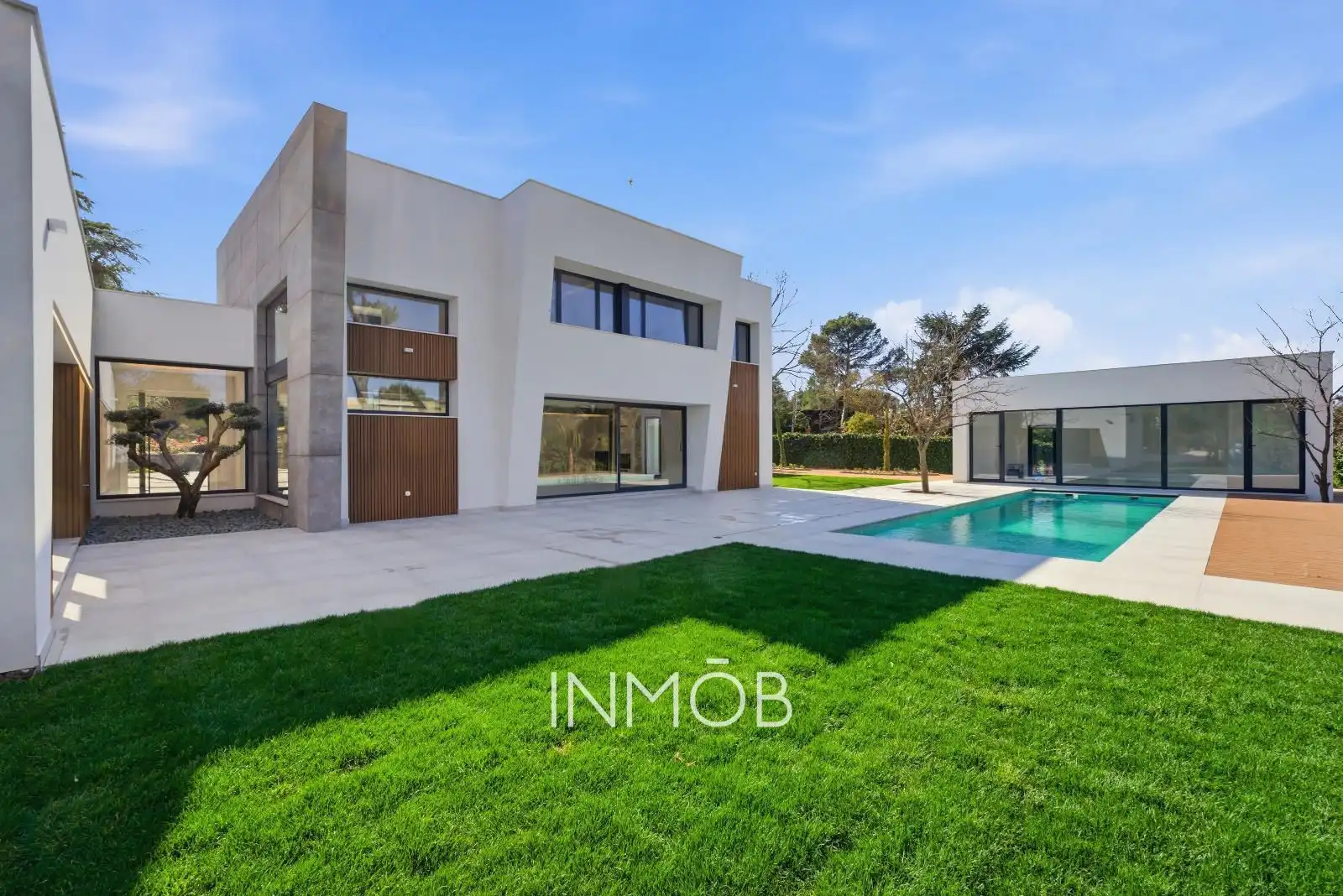 Garden of Houses for sale in Boadilla del Monte  with Heating, Terrace and Storage room