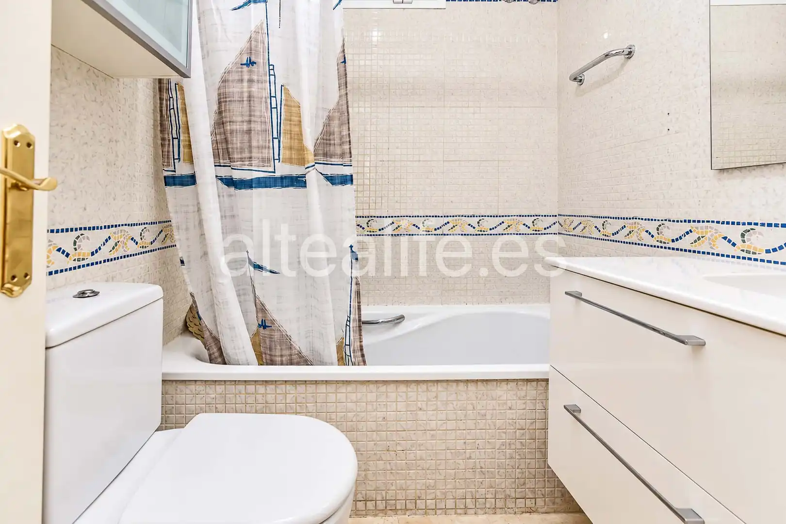 Baño de Apartamento en venta en Altea ciudad