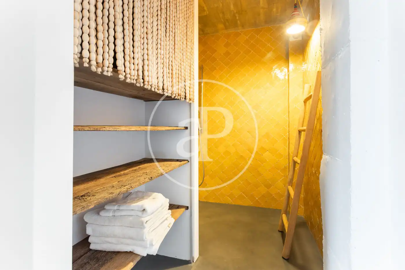 Houses for rent in Carrer de Josep Serrano, Can Baró