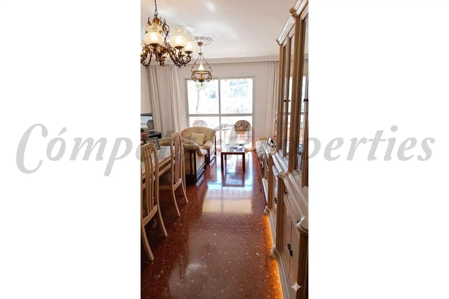 Comedor de Apartamento en venta en Nerja con Amueblado y Balcón