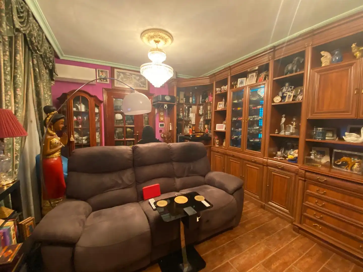Sala d'estar de Casa o xalet en venda en Dos Hermanas amb Aire condicionat, Jardí privat i Terrassa