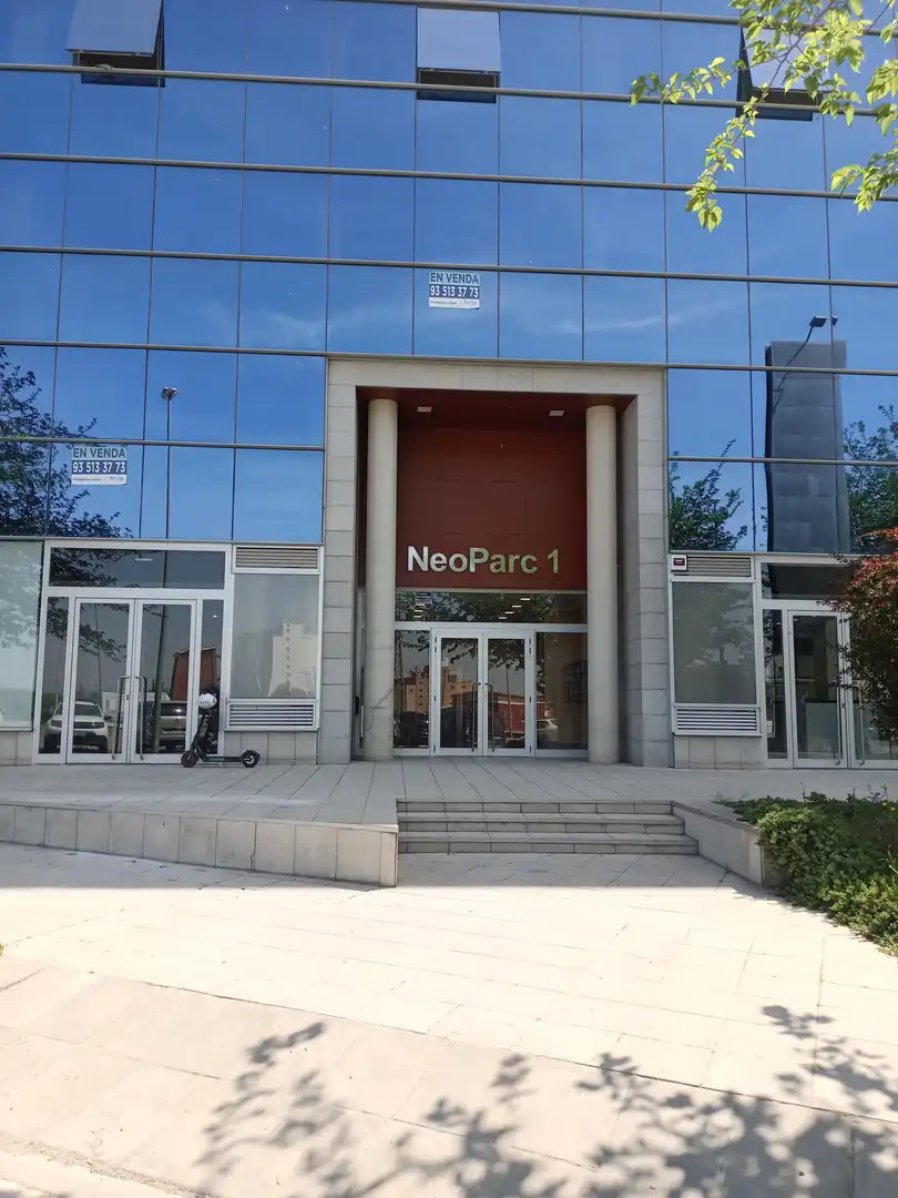 Vista exterior de Local en venda en  Lleida Capital