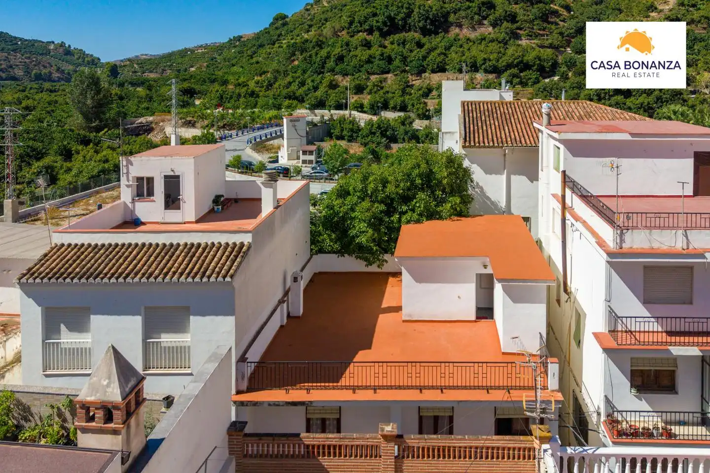Exterior view of Houses for sale in Jete  with Private garden and Furnished