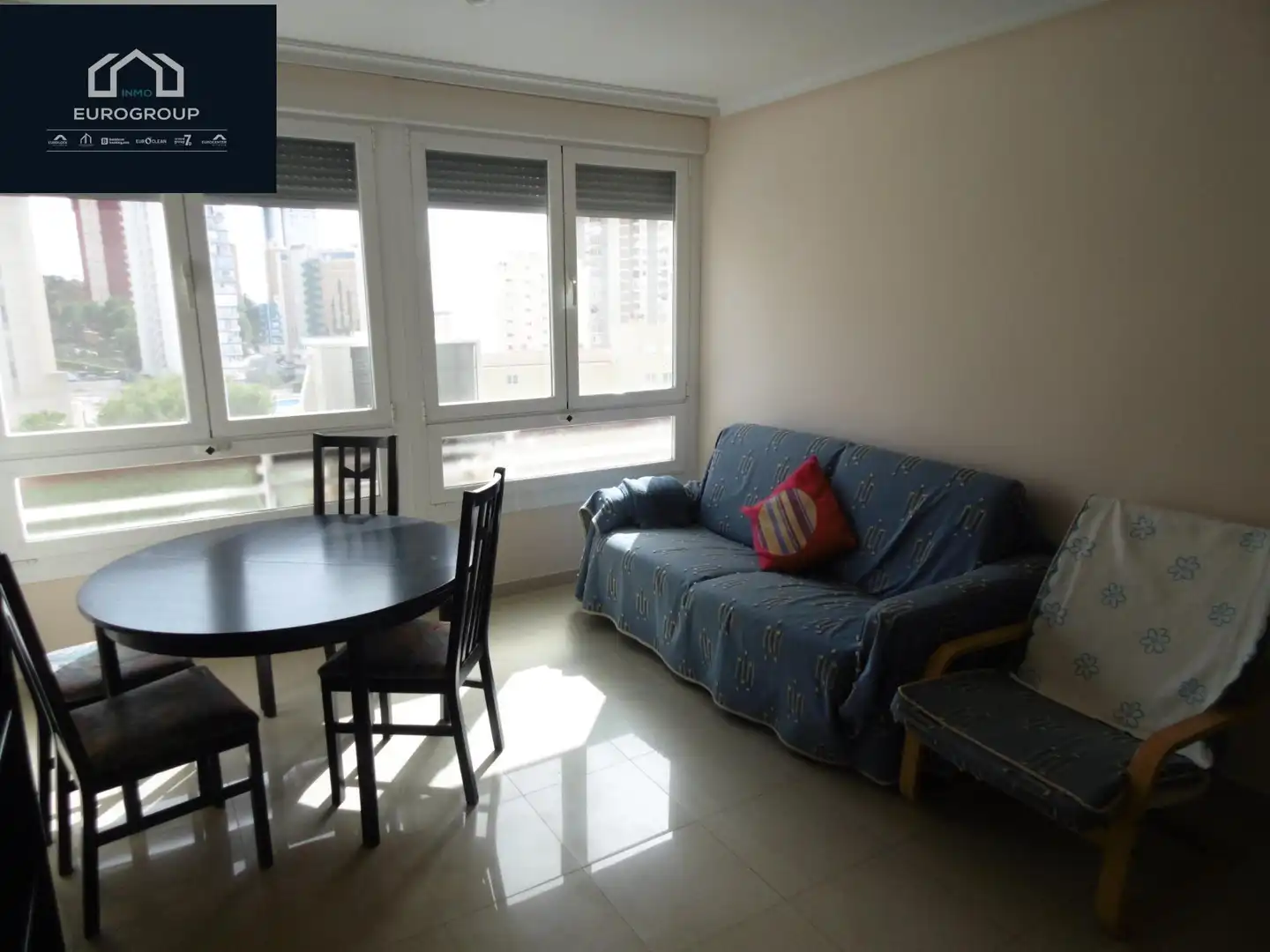 Wohnzimmer von Wohnungen zur Miete in Benidorm mit Privatgarten, Möbliert und Gemeinschaftspool