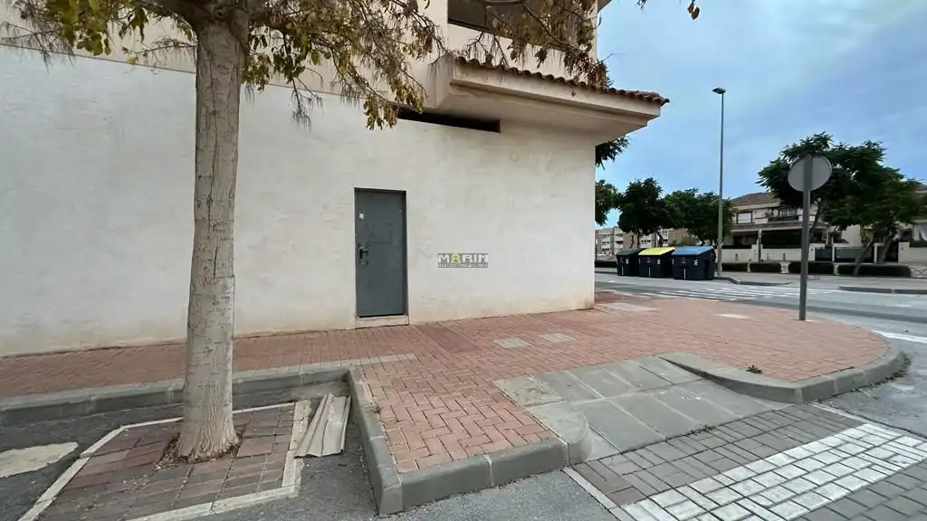 Local comercial de lloguer a Avenida Baltasar Garzón, imagen 5