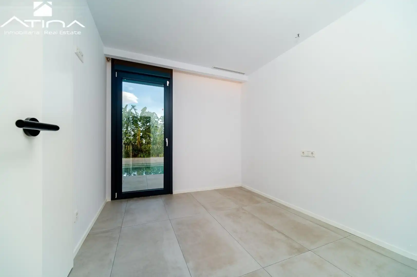 Houses for sale in Dénia  with Air Conditioner, Terrace and Storage room