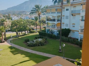 Apartamento con piscina en venta en Avenida Príncipe Salman 1