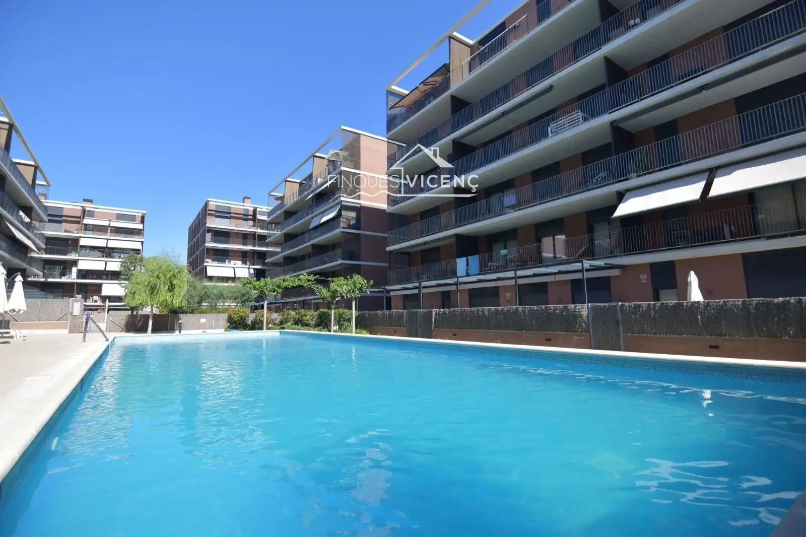 Schwimmbecken von Maisonette zum Verkauf in Calafell mit Klimaanlage, Heizung und Terrasse