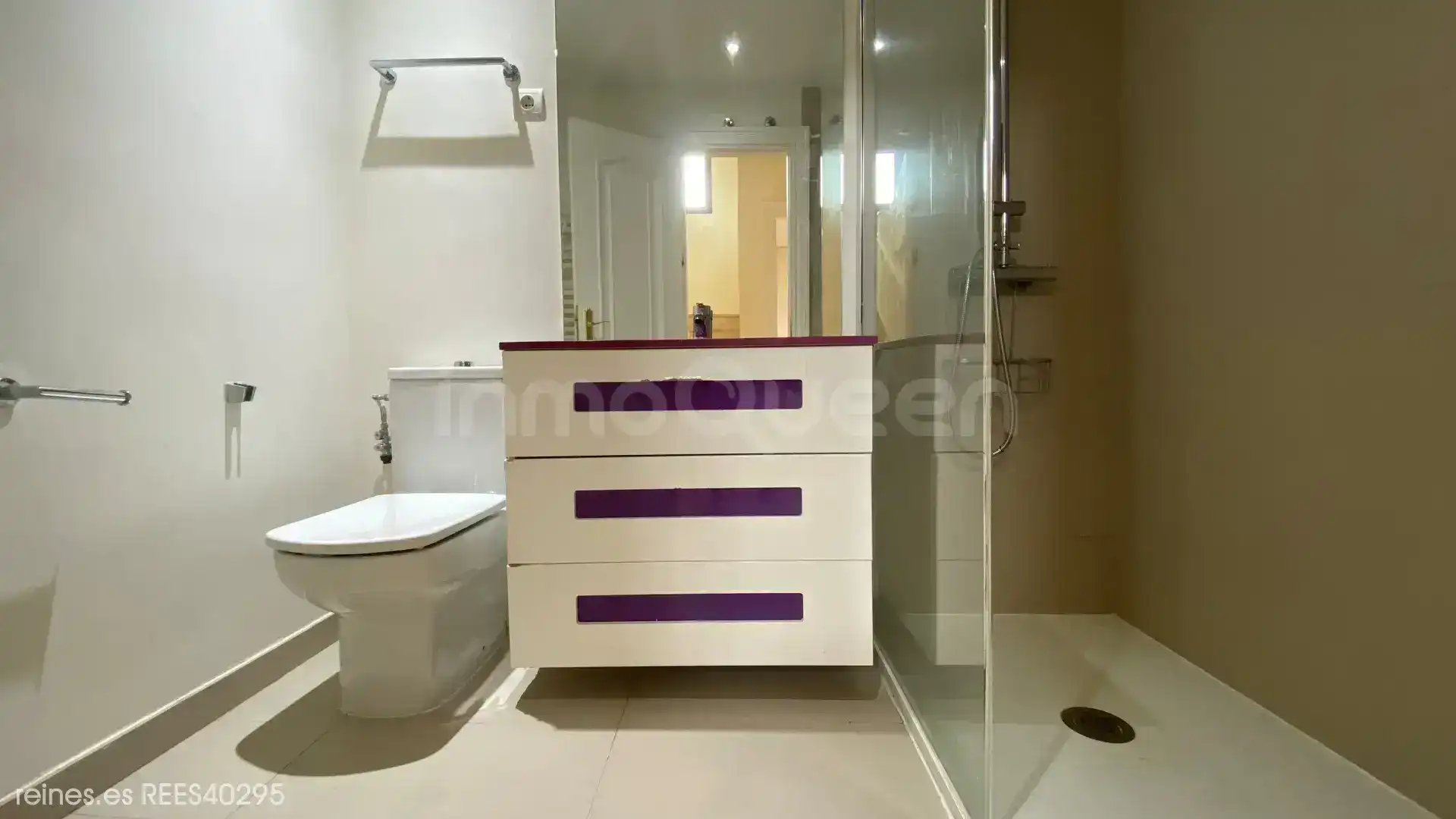Bathroom of Houses for sale in Madrid  with Heating, Private garden and Terrace