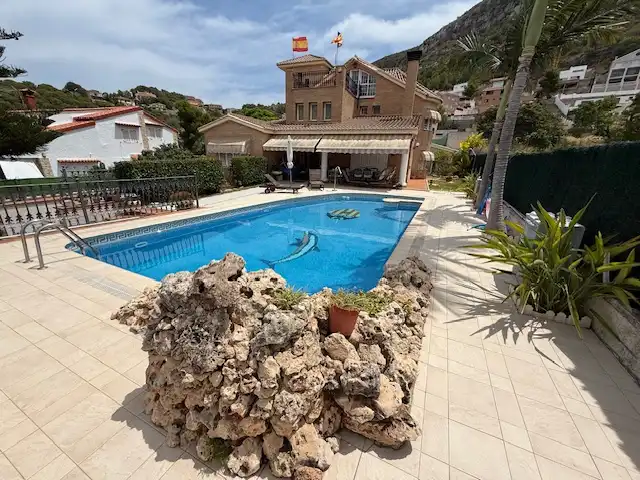 Villa avec piscine à vendre à Carrer Carbonell 7A, imagen 2