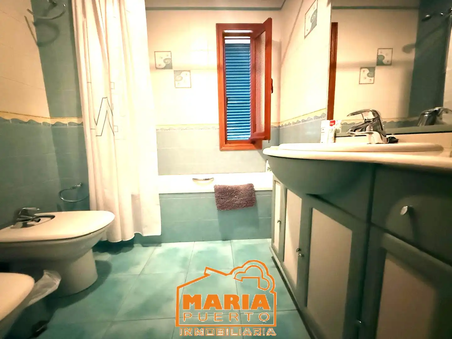 Bathroom of Houses for sale in Málaga  with Private garden, Swimming Pool and Jacuzzi